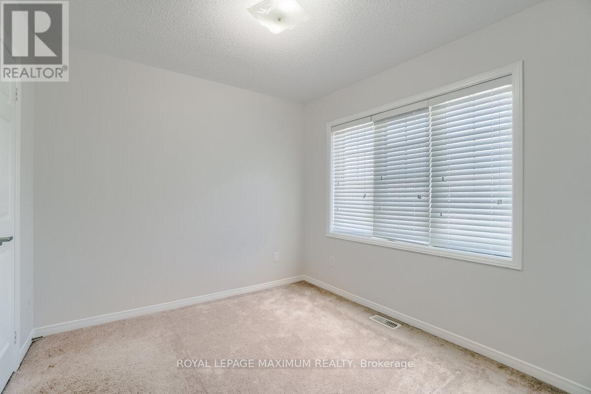 












160 GENTILE CIRCLE

,
Vaughan,




Ontario
L4H3N3

