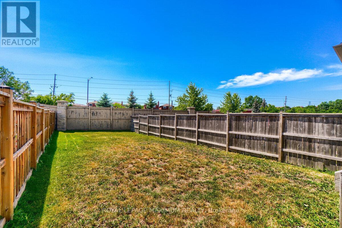 












160 GENTILE CIRCLE

,
Vaughan,




Ontario
L4H3N3


