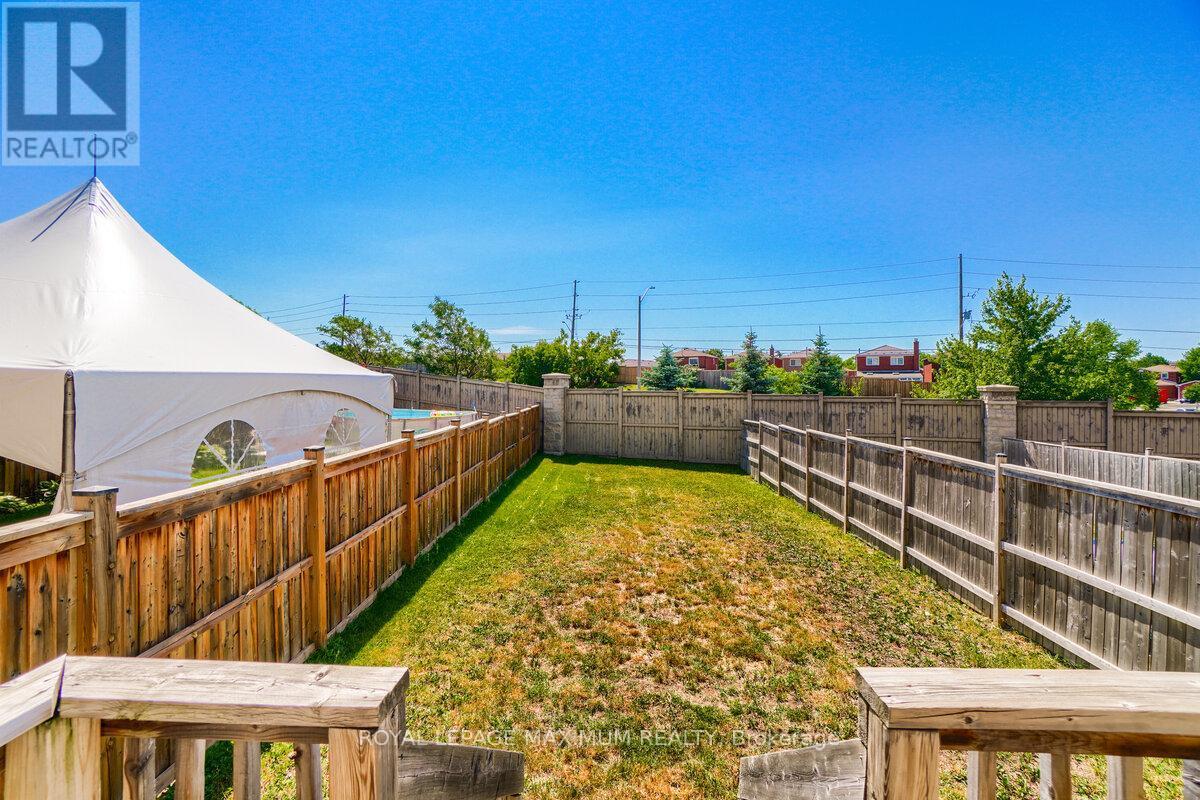 












160 GENTILE CIRCLE

,
Vaughan,




Ontario
L4H3N3

