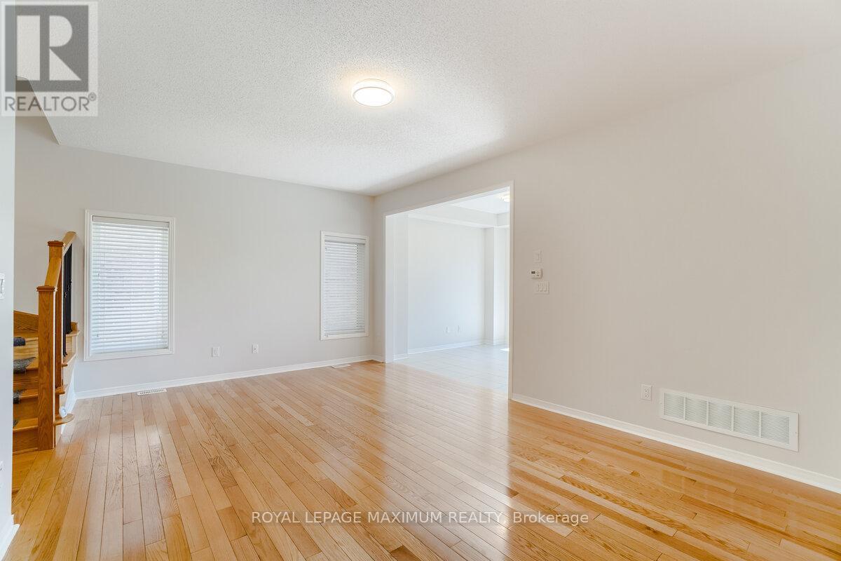 












160 GENTILE CIRCLE

,
Vaughan,




Ontario
L4H3N3

