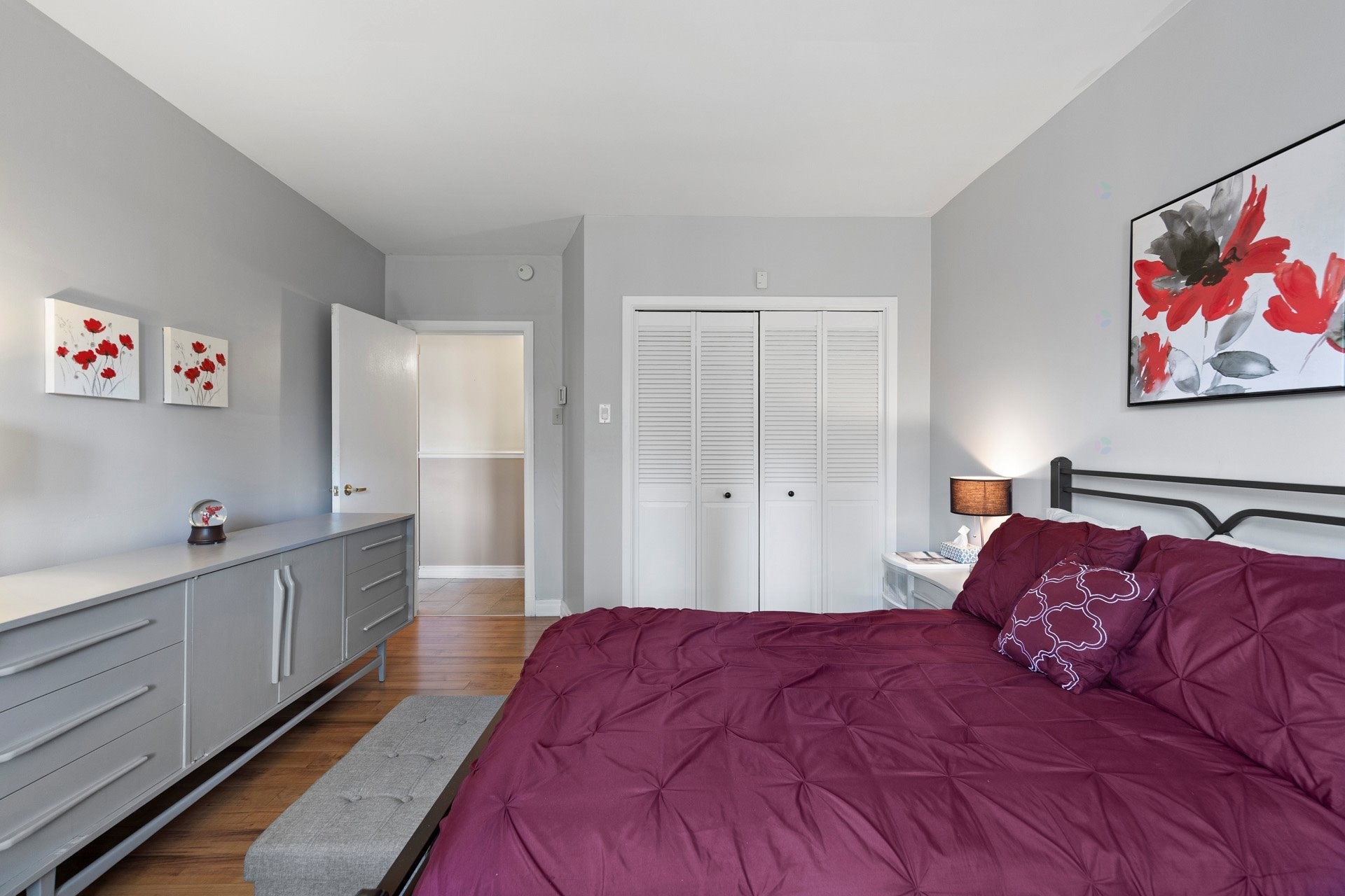 









172


Rue St-Charles

,
Salaberry-de-Valleyfield,




QC
J6S4A4

