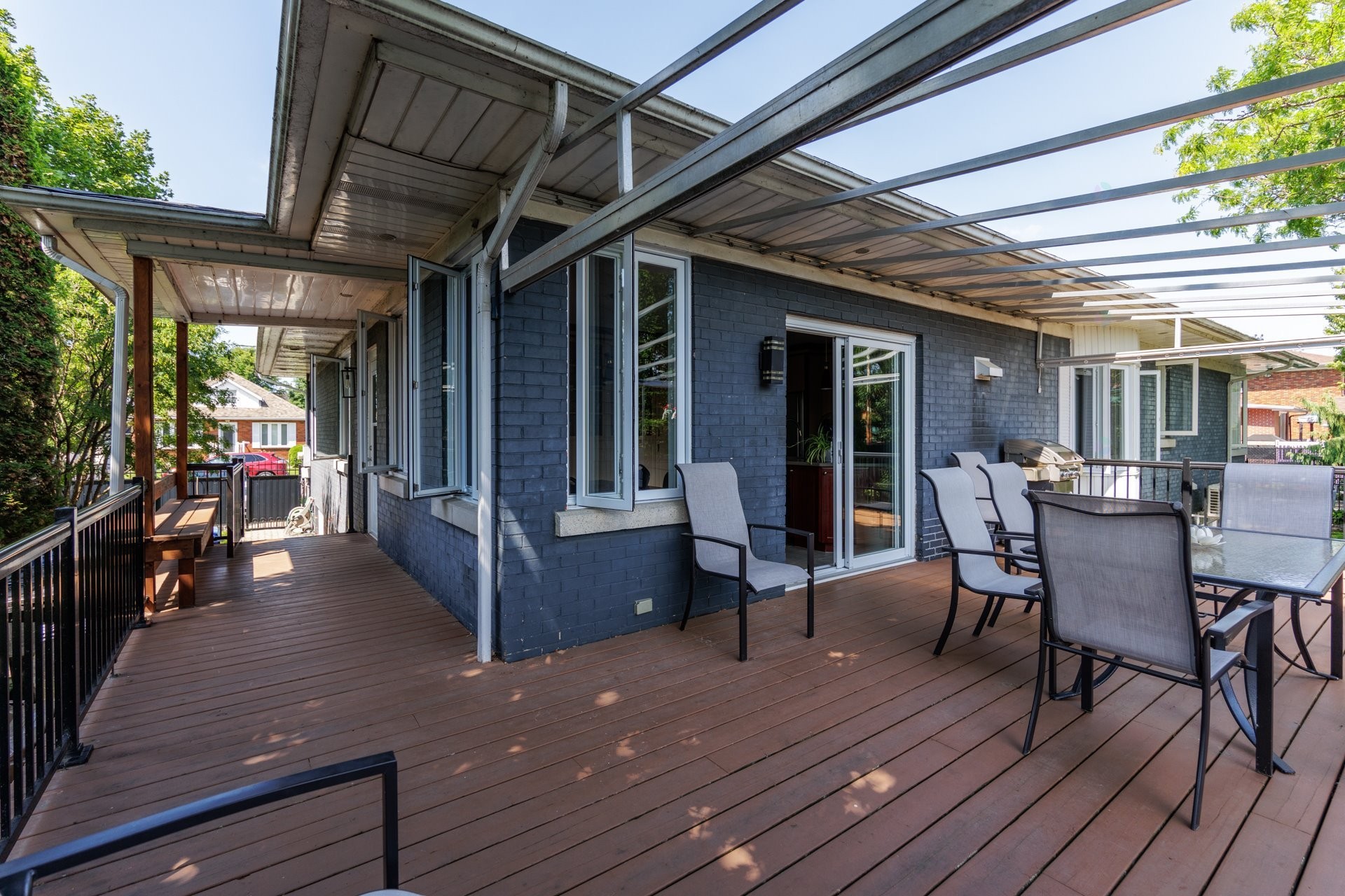 









172


Rue St-Charles

,
Salaberry-de-Valleyfield,




QC
J6S4A4

