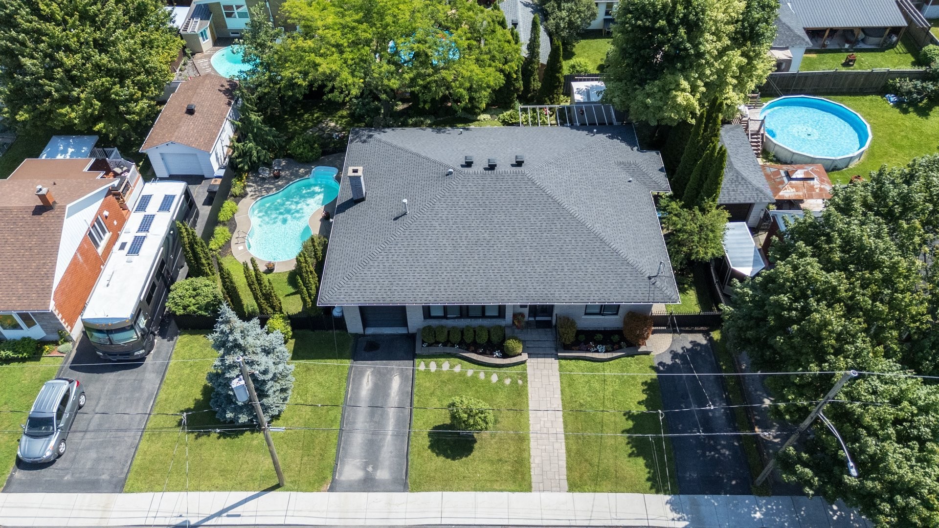 









172


Rue St-Charles

,
Salaberry-de-Valleyfield,




QC
J6S4A4

