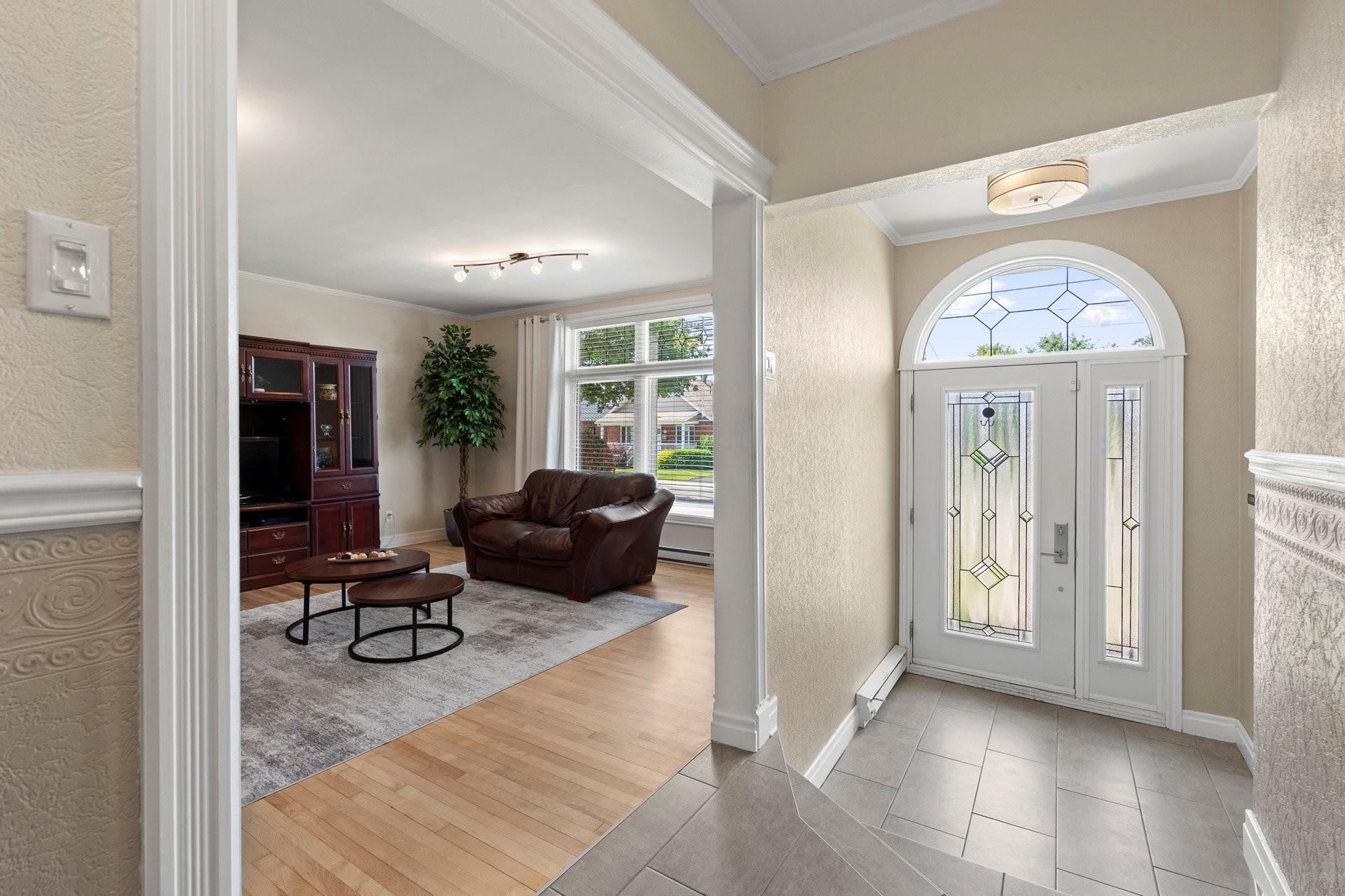 









172


Rue St-Charles

,
Salaberry-de-Valleyfield,




QC
J6S4A4

