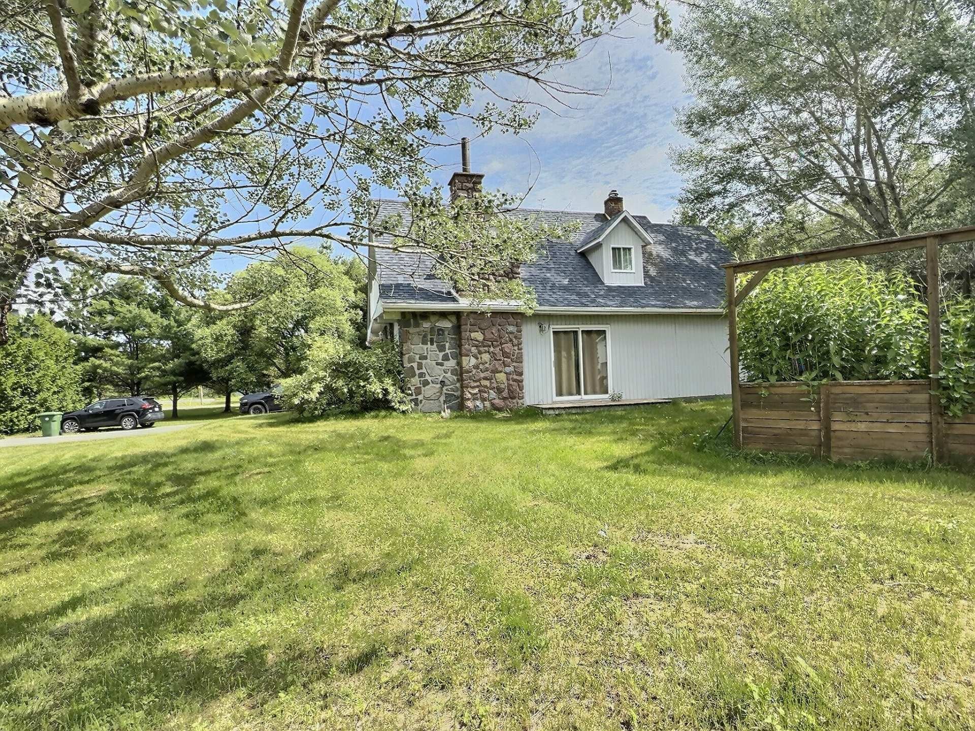 









326


Route 101 S.

,
Duhamel-Ouest,




QC
J9V2E5

