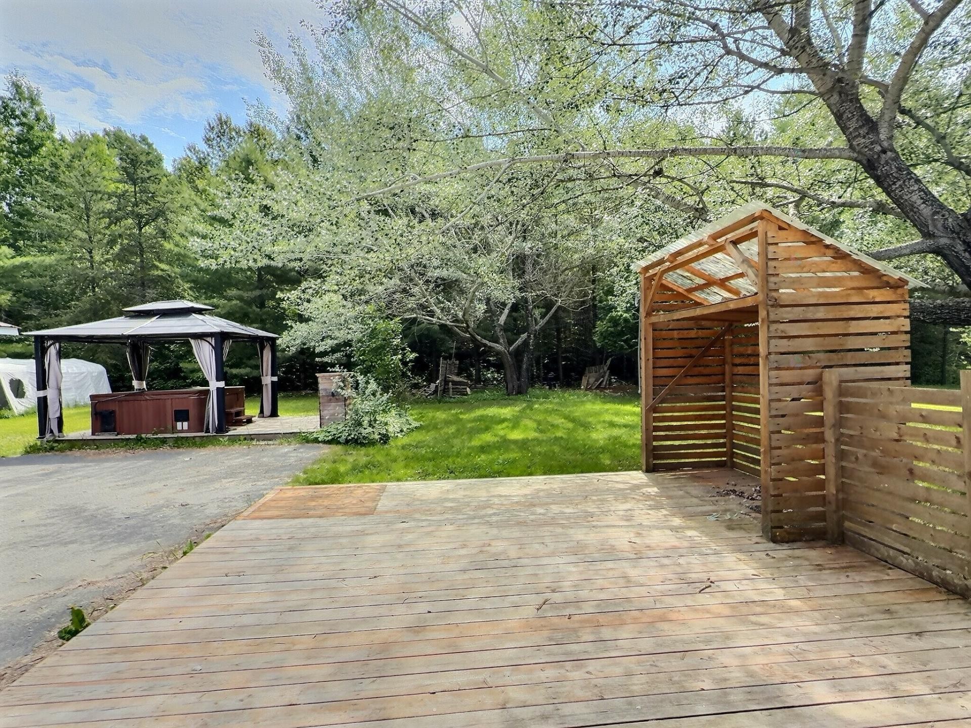 









326


Route 101 S.

,
Duhamel-Ouest,




QC
J9V2E5

