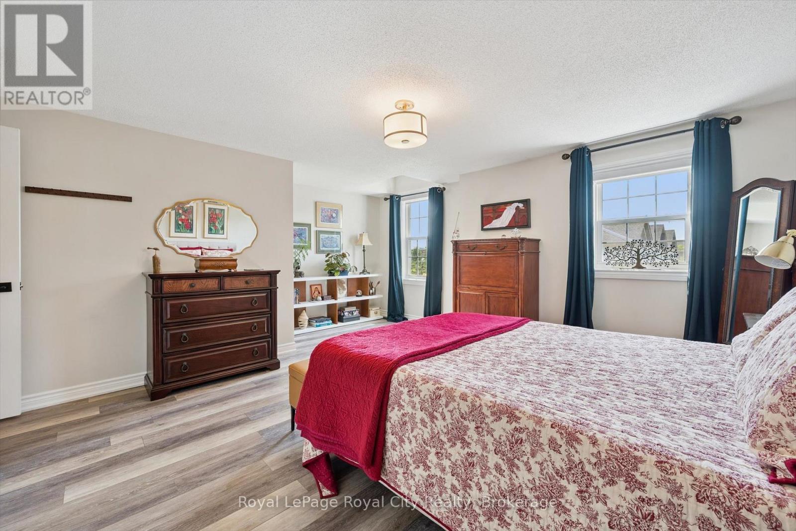 












#12 - 124 GOSLING GARDENS

,
Guelph (Clairfields/Hanlon Business Park),




Ontario
N1G5K6


