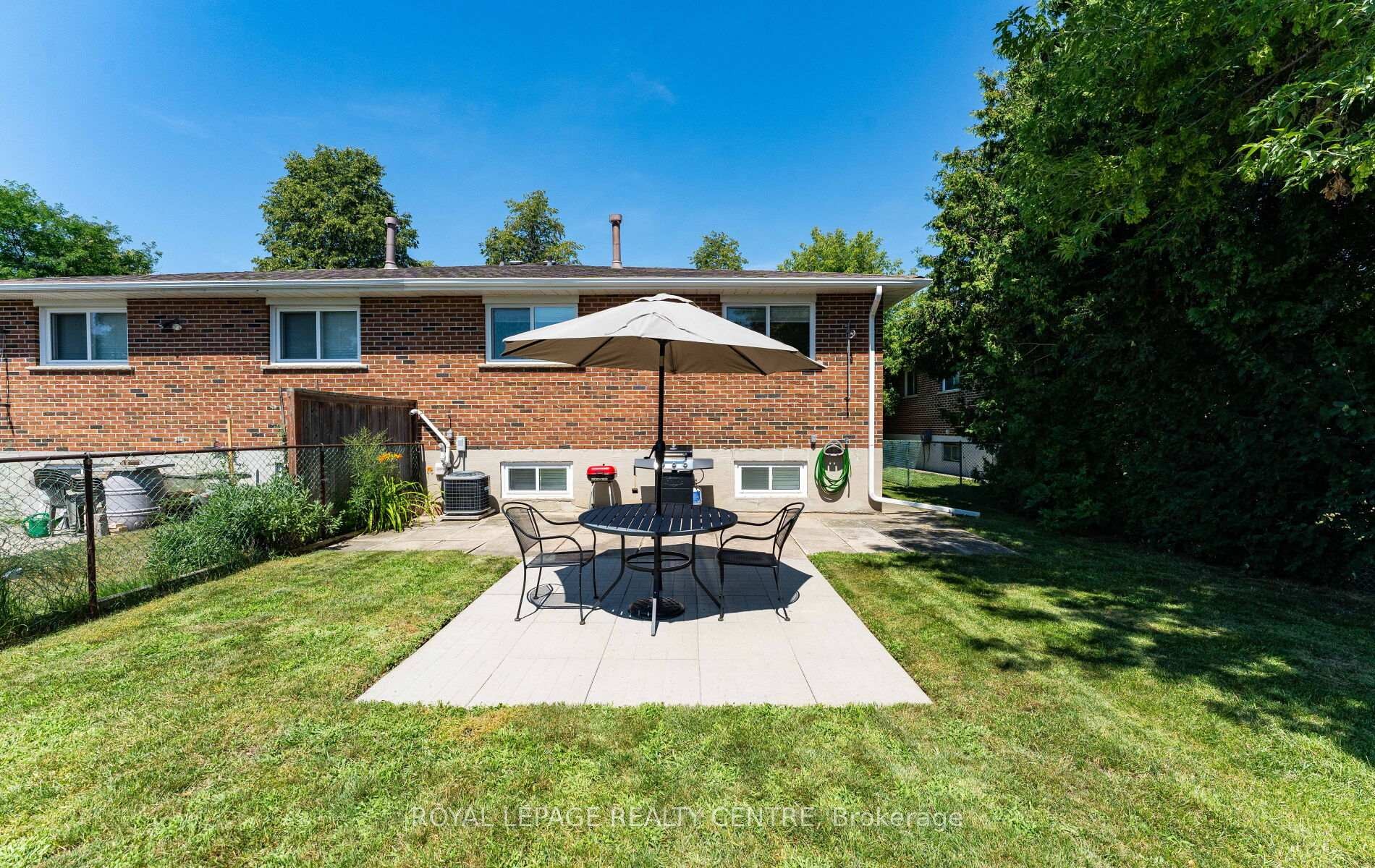 









540


Cavell

Drive, Upper,
Mississauga,




ON
L5B 2N9


