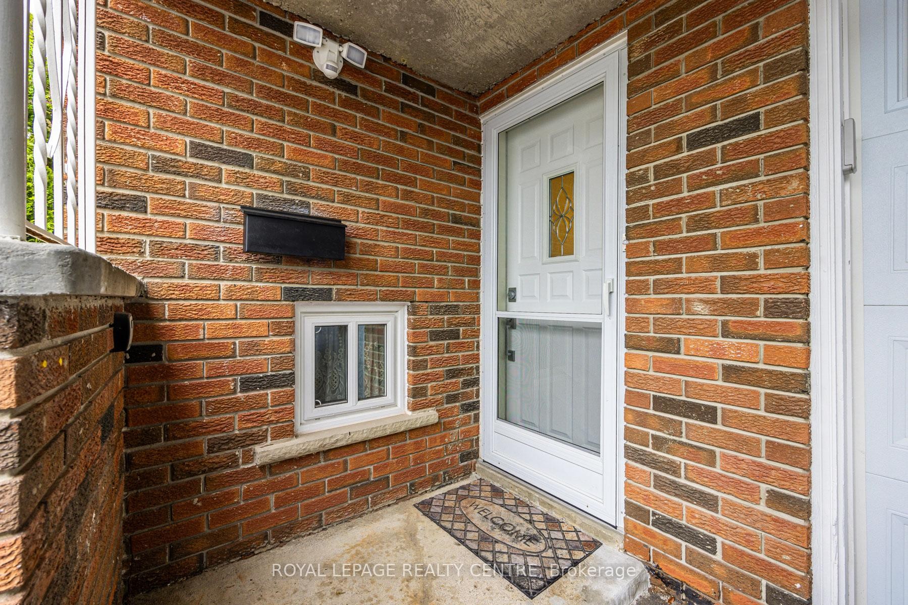 









540


Cavell

Drive, Upper,
Mississauga,




ON
L5B 2N9

