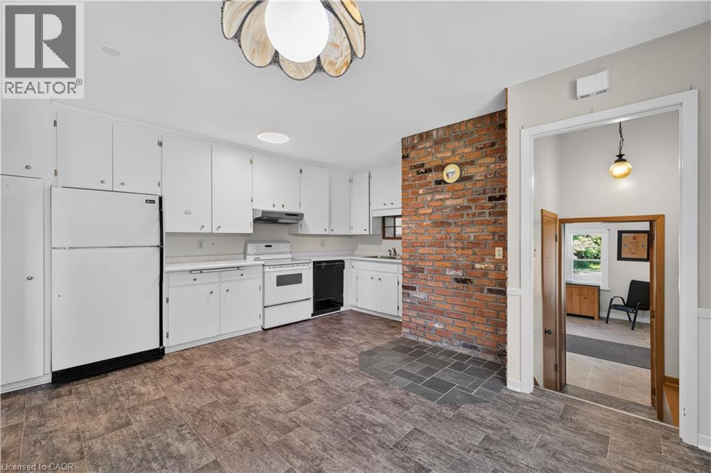 












1629 GREGORY Road

,
St. Catharines,




Ontario
L2R6P9

