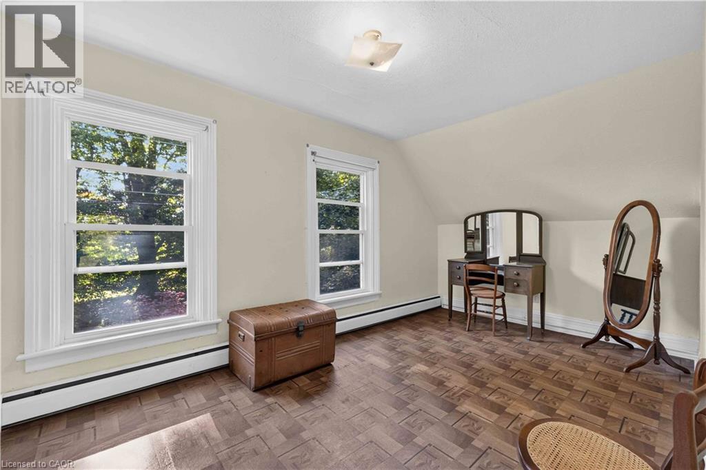 












1629 GREGORY Road

,
St. Catharines,




Ontario
L2R6P9

