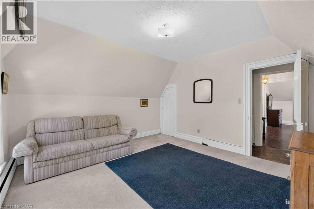 












1629 GREGORY Road

,
St. Catharines,




Ontario
L2R6P9

