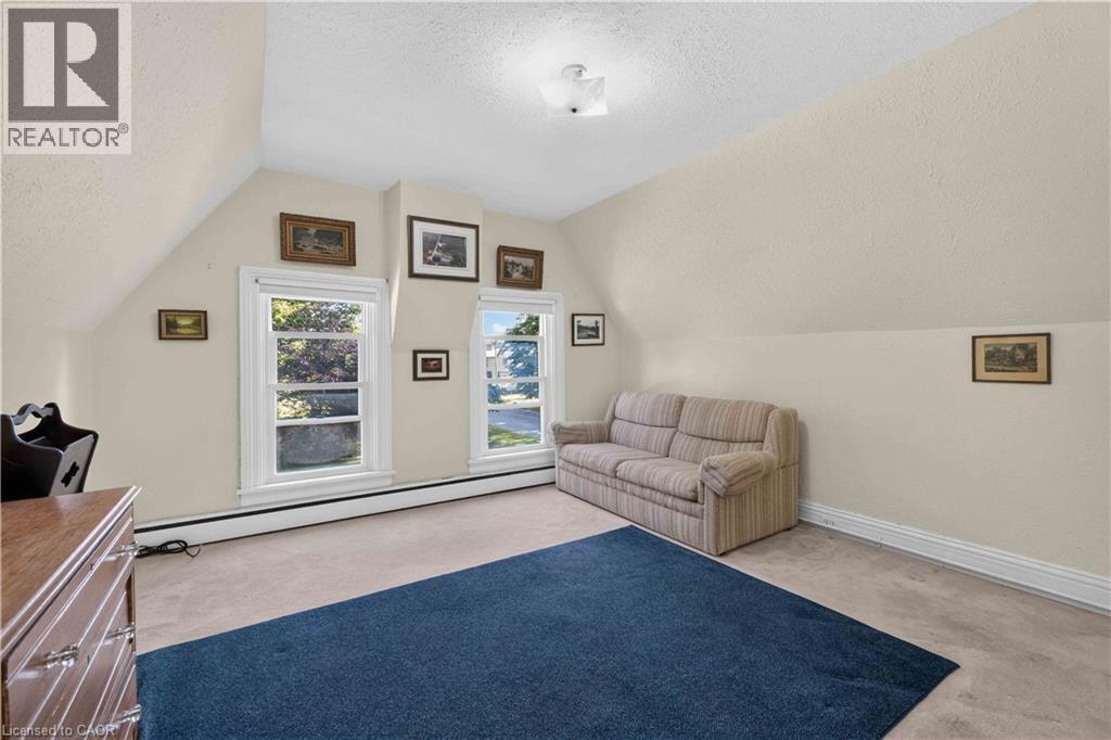 












1629 GREGORY Road

,
St. Catharines,




Ontario
L2R6P9

