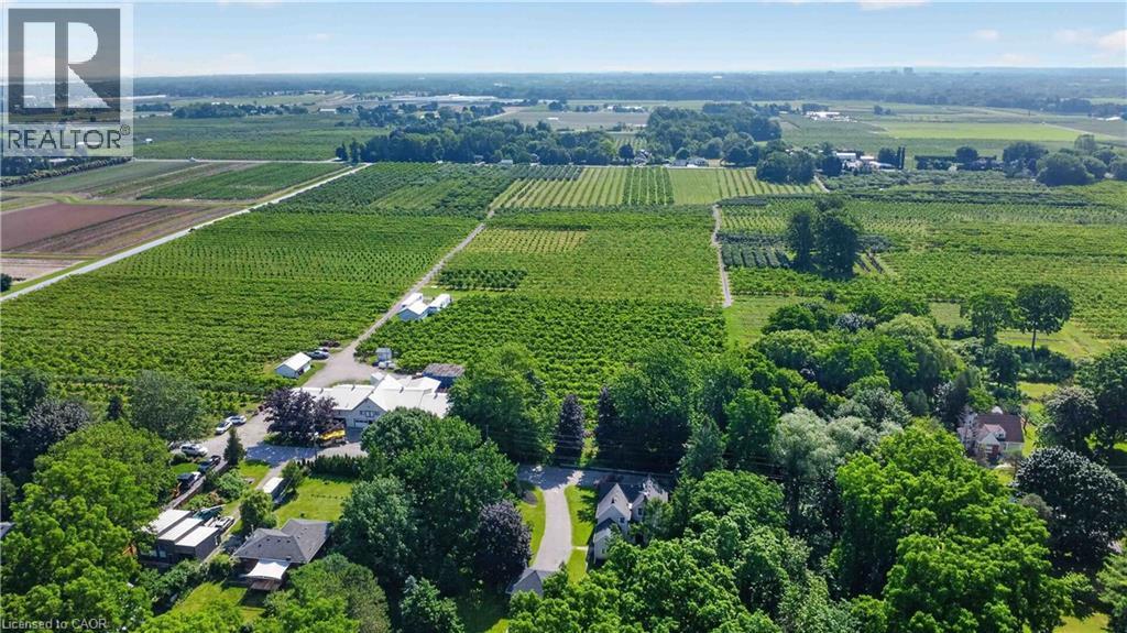 












1629 GREGORY Road

,
St. Catharines,




Ontario
L2R6P9


