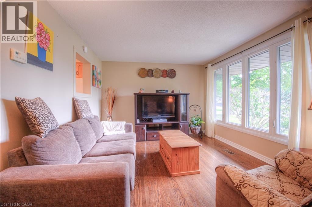 












112 KINGSWOOD Drive Unit# 21

,
Kitchener,




Ontario
N2E1S9


