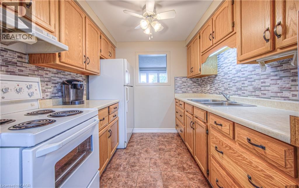 












112 KINGSWOOD Drive Unit# 21

,
Kitchener,




Ontario
N2E1S9

