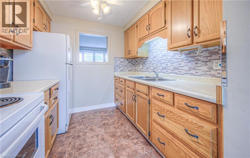 












112 KINGSWOOD Drive Unit# 21

,
Kitchener,




Ontario
N2E1S9

