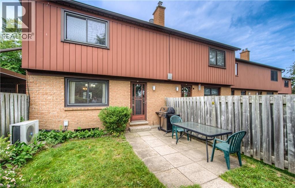 












112 KINGSWOOD Drive Unit# 21

,
Kitchener,




Ontario
N2E1S9

