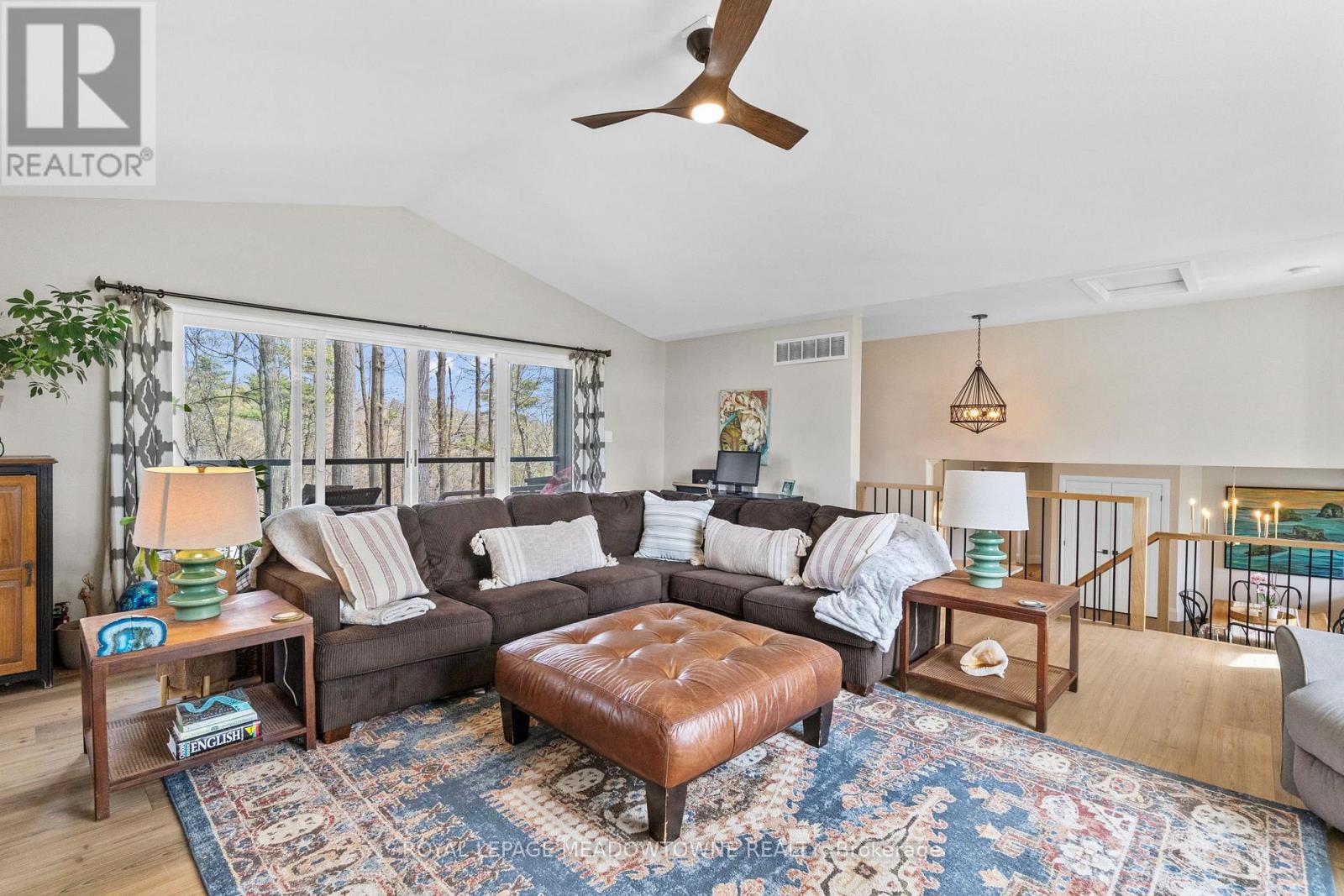 












10621 THIRD LINE

,
Halton Hills,




Ontario
L9T2X9

