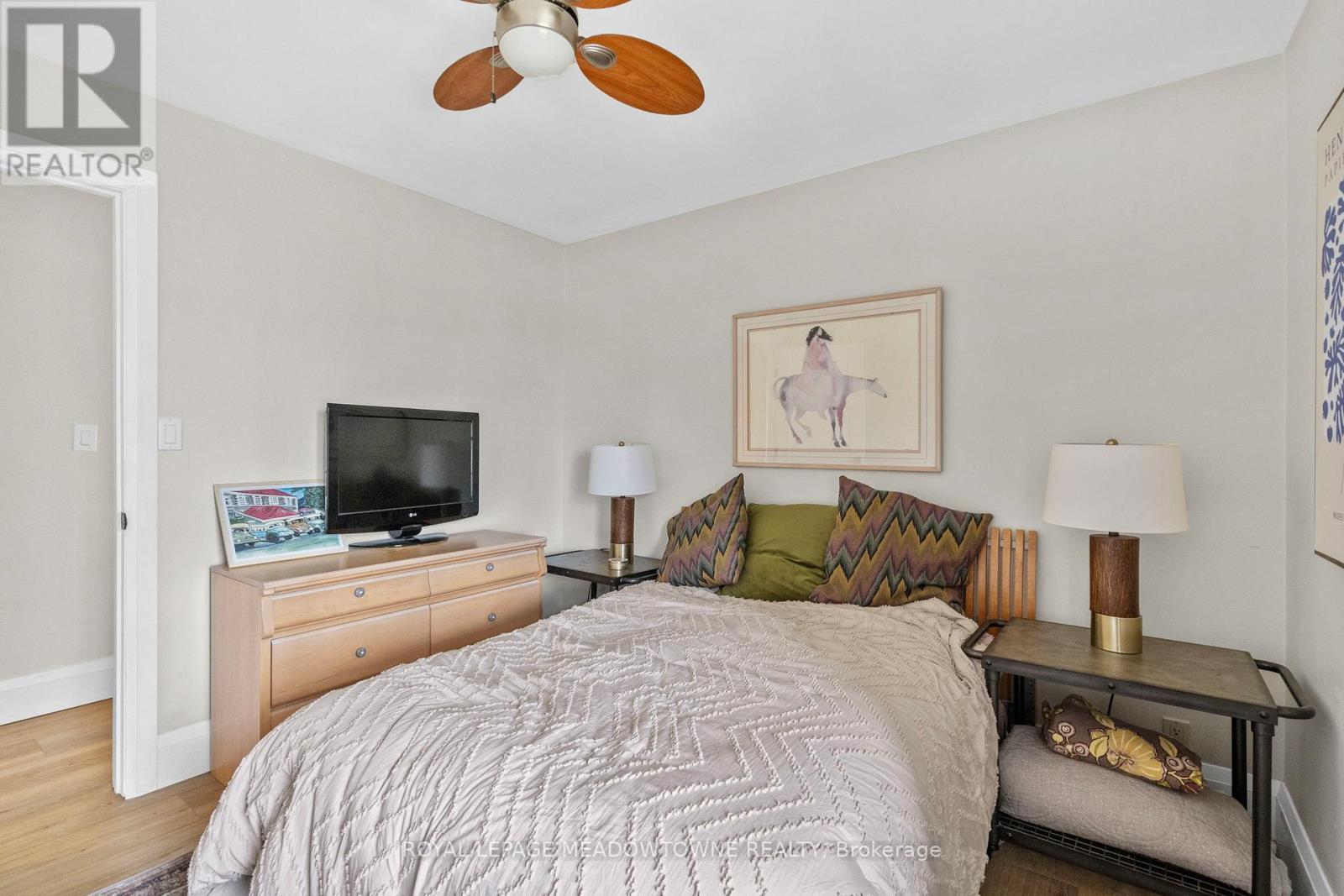 












10621 THIRD LINE

,
Halton Hills,




Ontario
L9T2X9

