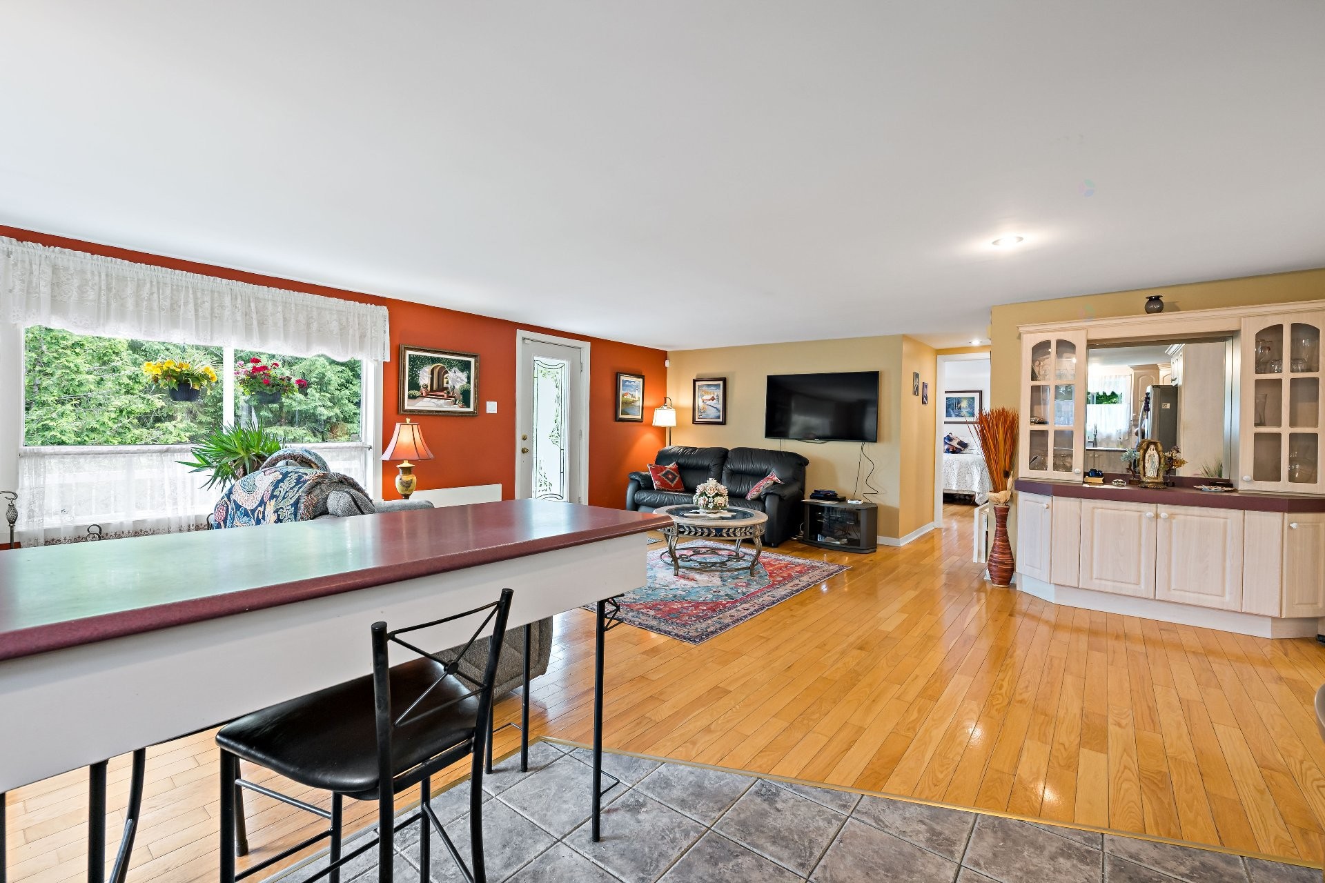 









130


Ch. du Lac-Dufour

,
Mont-Tremblant,




QC
J8E2H8

