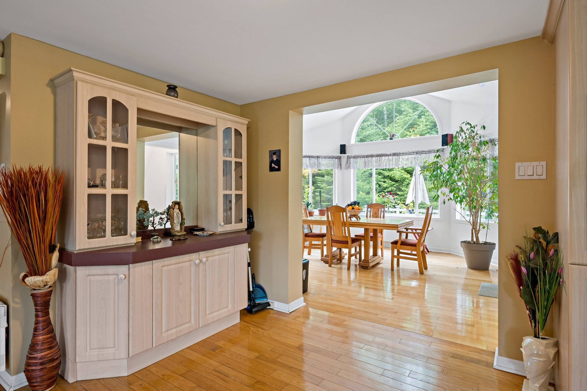 









130


Ch. du Lac-Dufour

,
Mont-Tremblant,




QC
J8E2H8

