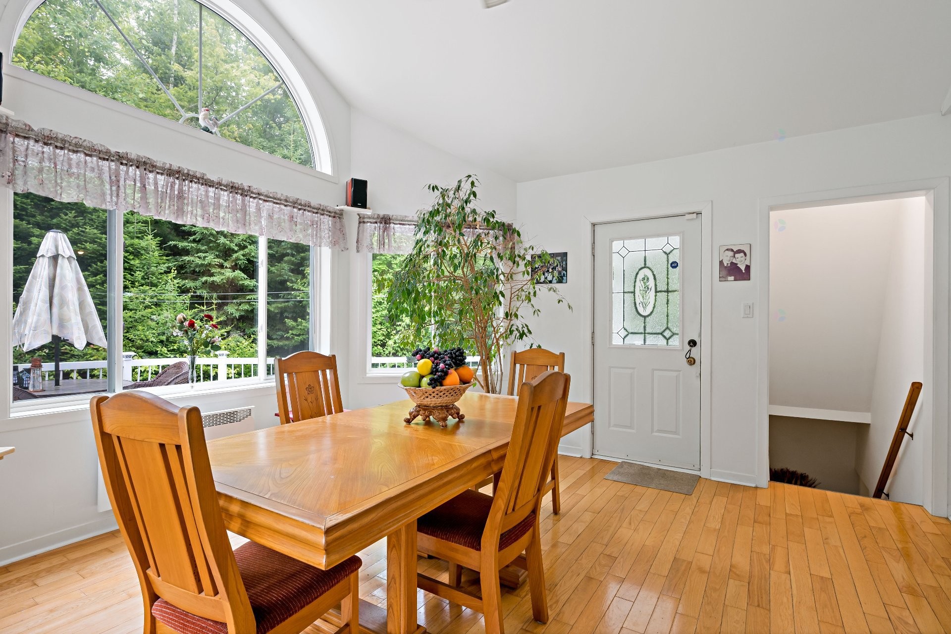 









130


Ch. du Lac-Dufour

,
Mont-Tremblant,




QC
J8E2H8


