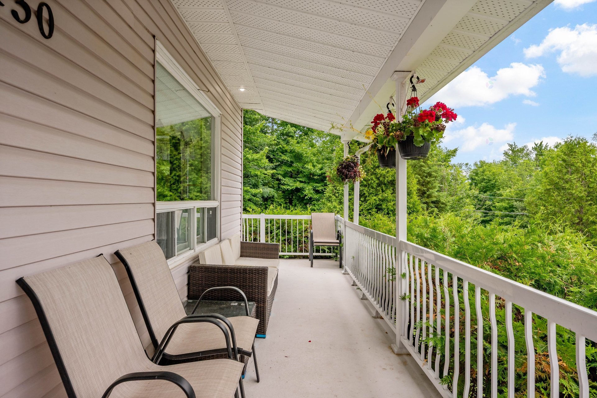 









130


Ch. du Lac-Dufour

,
Mont-Tremblant,




QC
J8E2H8

