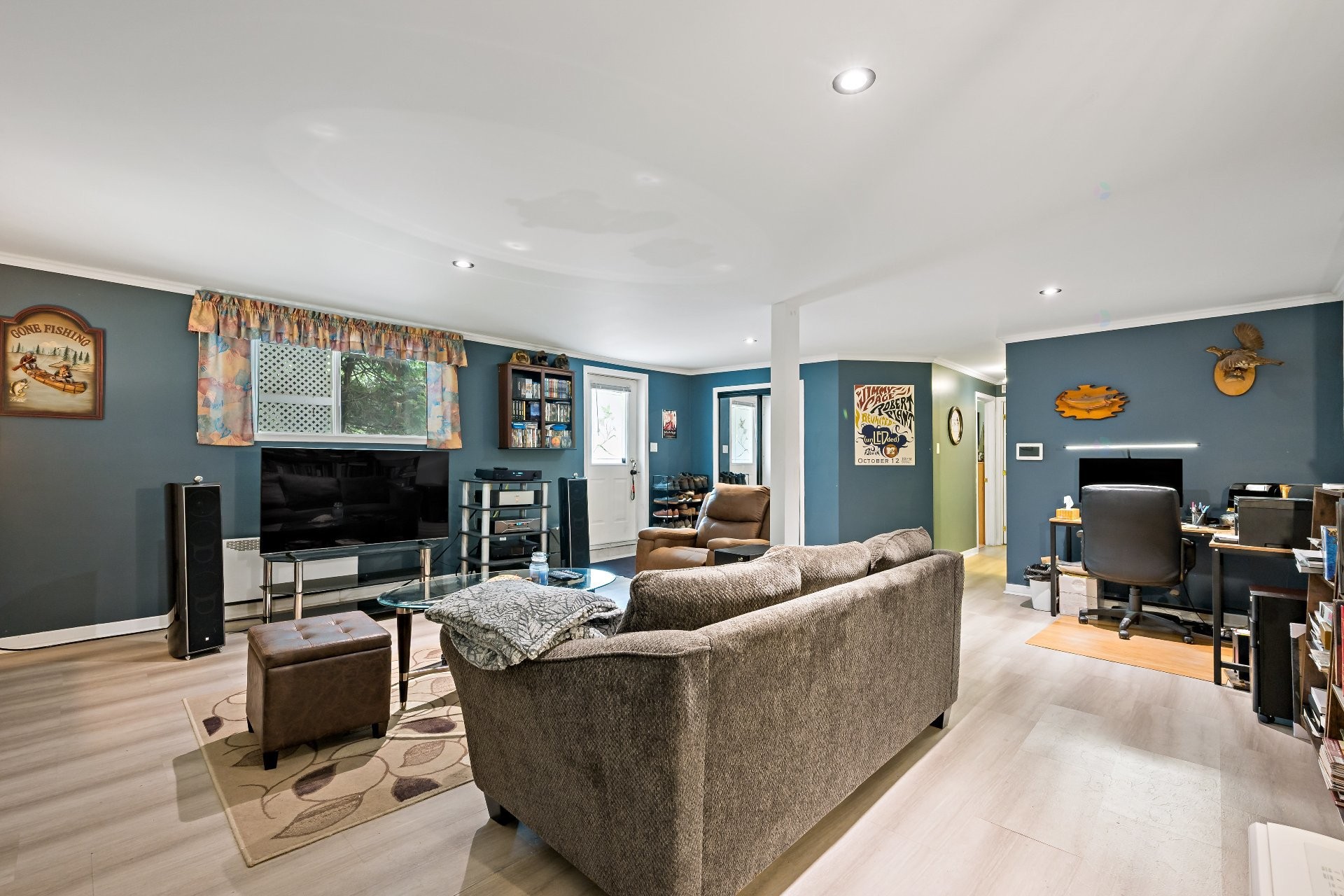 









130


Ch. du Lac-Dufour

,
Mont-Tremblant,




QC
J8E2H8

