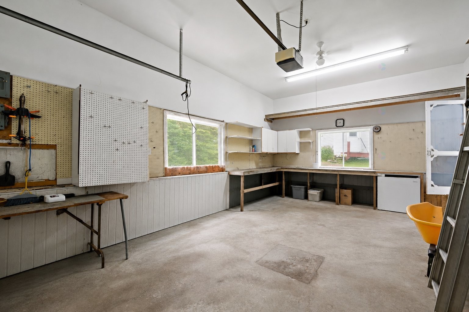 









130


Ch. du Lac-Dufour

,
Mont-Tremblant,




QC
J8E2H8

