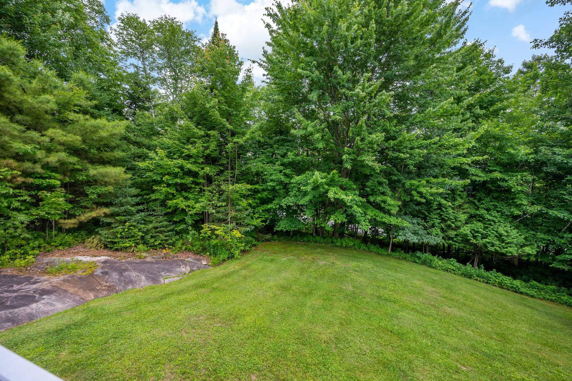 









130


Ch. du Lac-Dufour

,
Mont-Tremblant,




QC
J8E2H8


