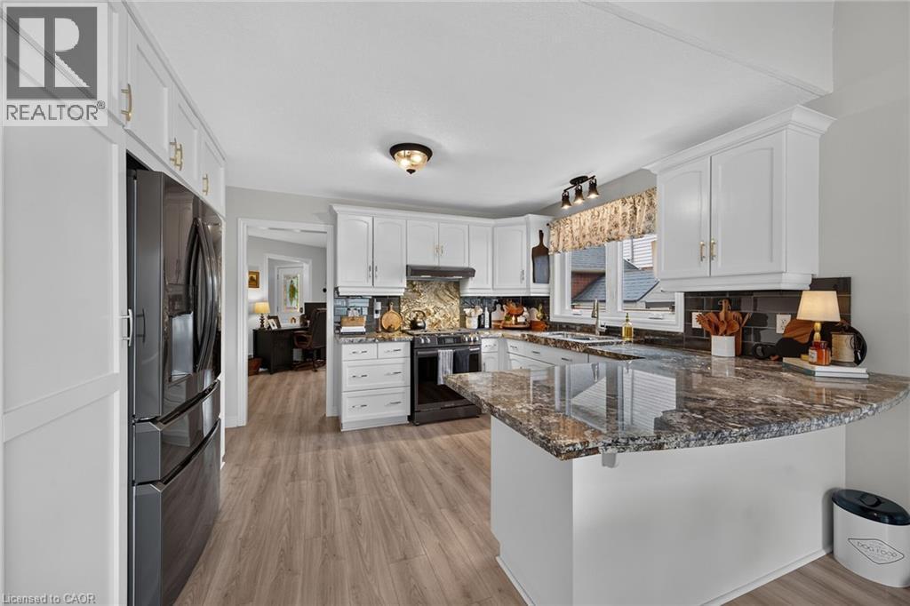 












7 ETHERINGTON Crescent

,
Binbrook,




Ontario
L0R1C0

