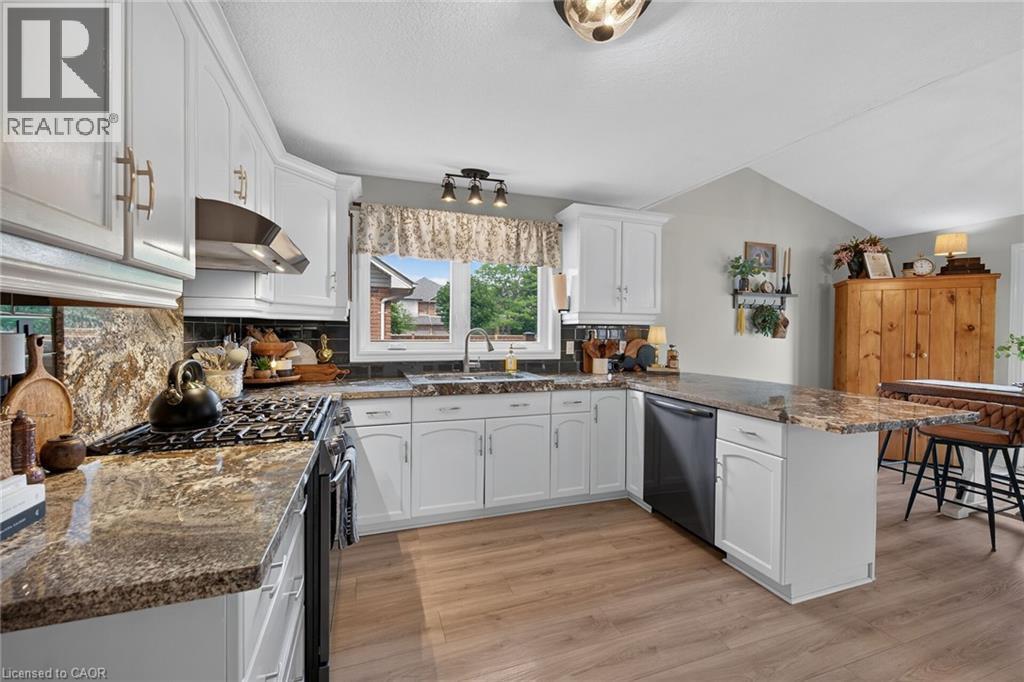 












7 ETHERINGTON Crescent

,
Binbrook,




Ontario
L0R1C0

