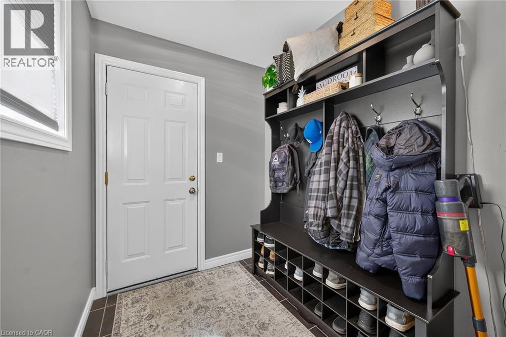 












7 ETHERINGTON Crescent

,
Binbrook,




Ontario
L0R1C0

