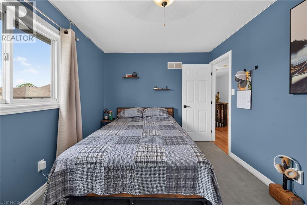 












7 ETHERINGTON Crescent

,
Binbrook,




Ontario
L0R1C0

