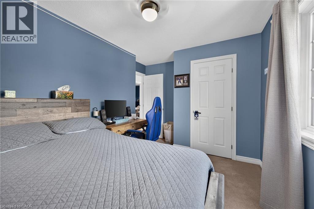 












7 ETHERINGTON Crescent

,
Binbrook,




Ontario
L0R1C0

