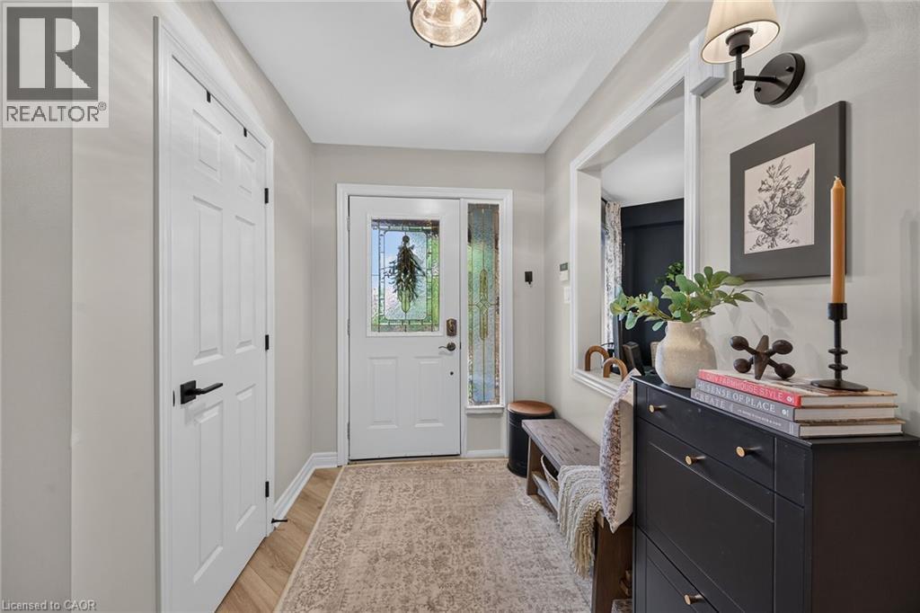 












7 ETHERINGTON Crescent

,
Binbrook,




Ontario
L0R1C0

