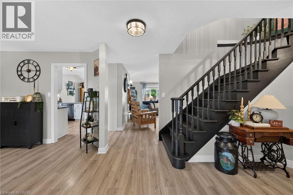 












7 ETHERINGTON Crescent

,
Binbrook,




Ontario
L0R1C0


