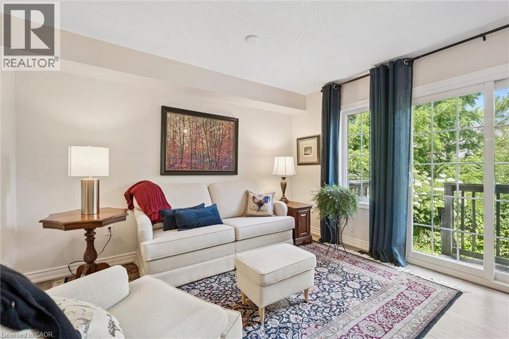 












124 GOSLING Gardens Unit# 12

,
Guelph,




Ontario
N1G5K6

