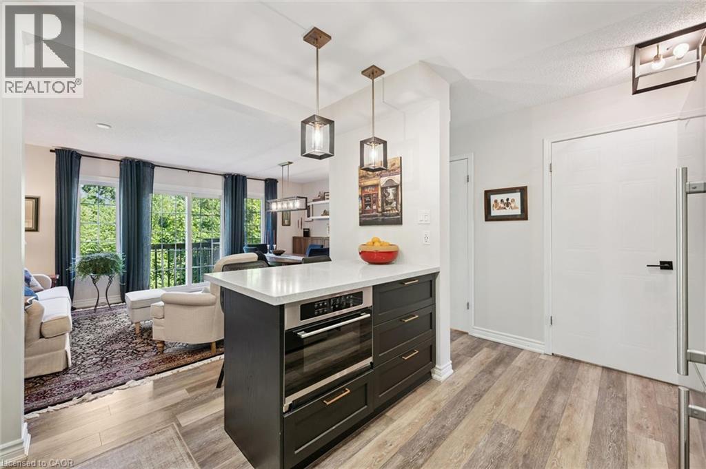 












124 GOSLING Gardens Unit# 12

,
Guelph,




Ontario
N1G5K6


