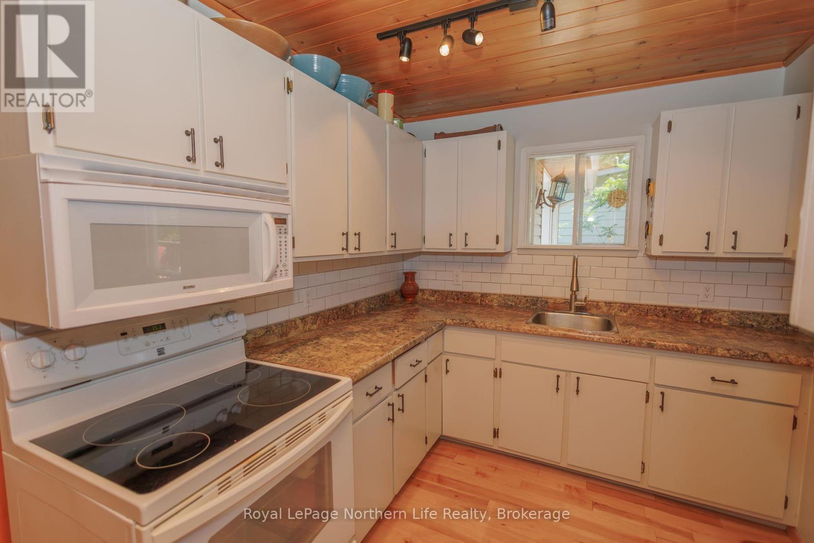 












8 DU ROCHER ROAD

,
West Nipissing (Verner),




Ontario
P0H2M0

