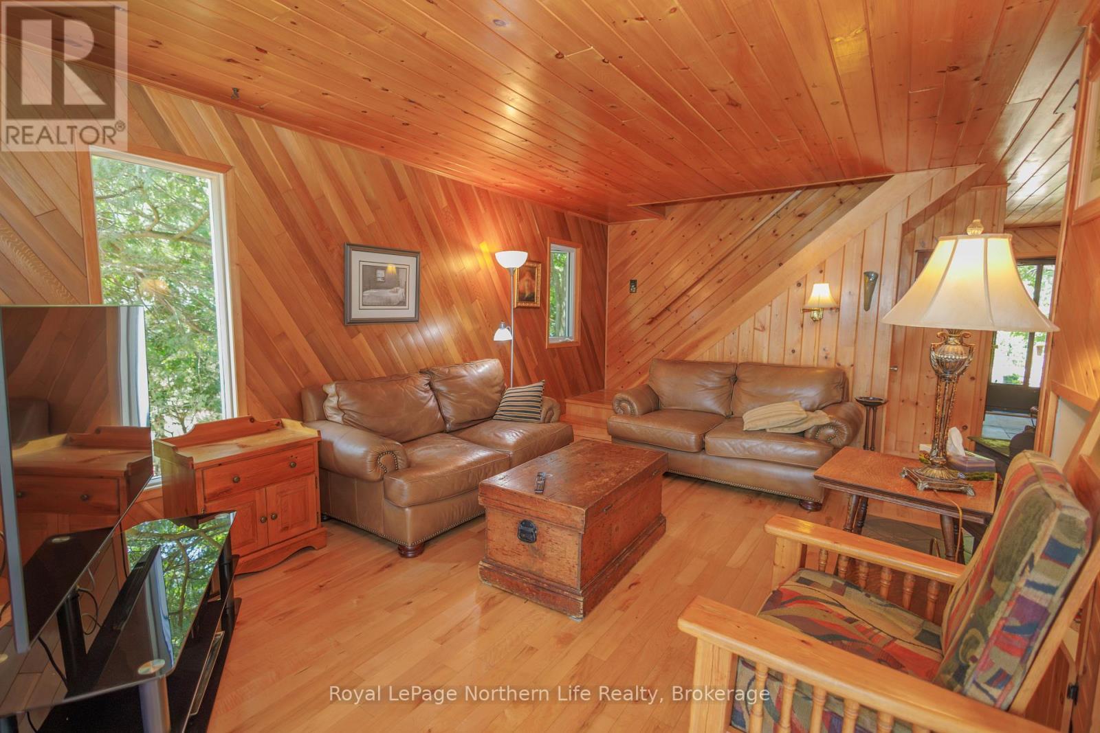 












8 DU ROCHER ROAD

,
West Nipissing (Verner),




Ontario
P0H2M0

