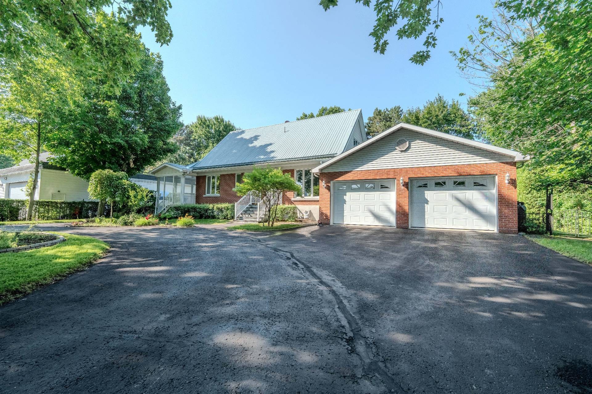 









118


Boul. Claude-David

,
Repentigny (Repentigny),




QC
J6A3C2


