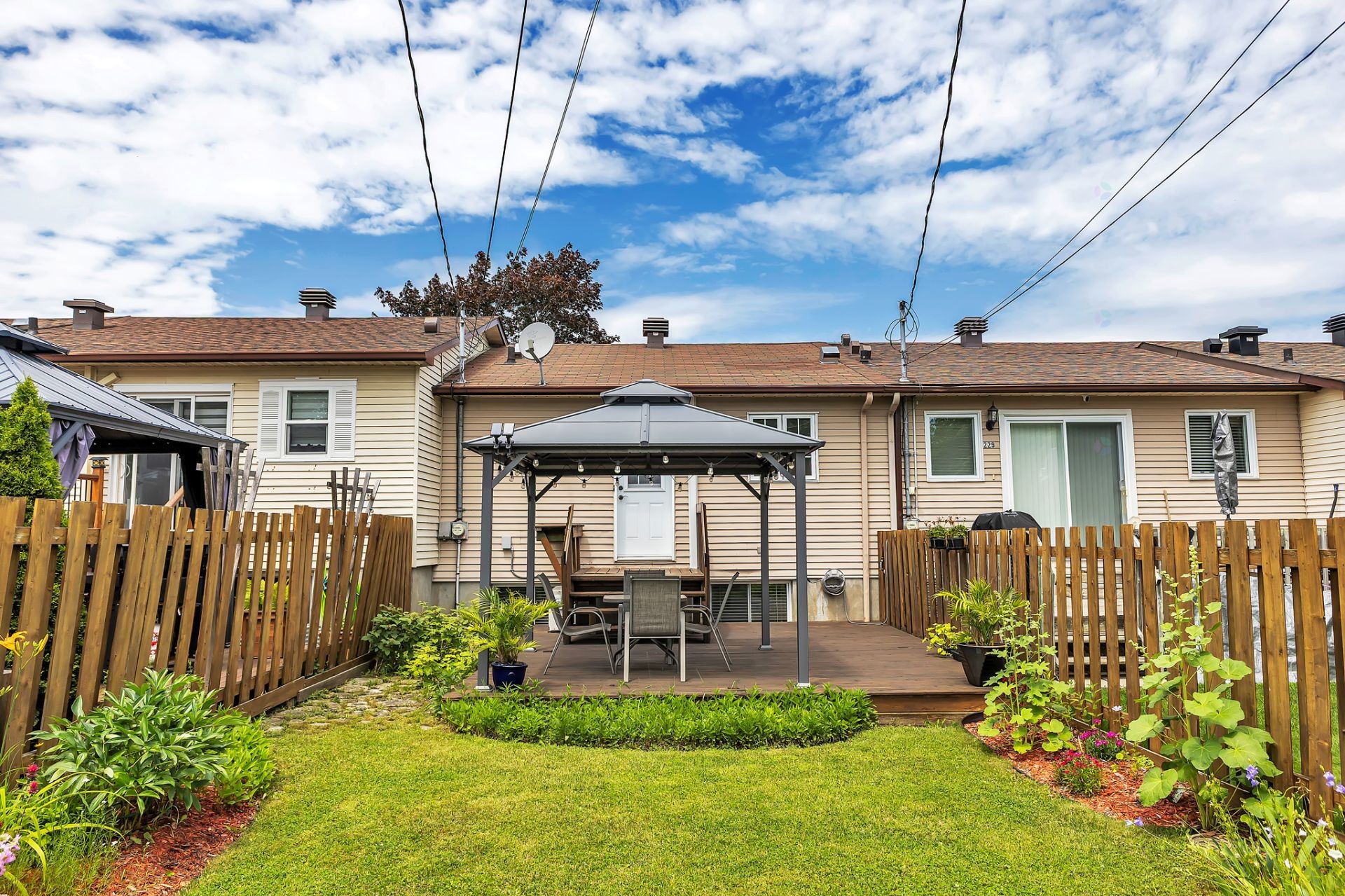 









231


Rue des Chasseurs

,
Gatineau (Aylmer),




QC
J9J2H8

