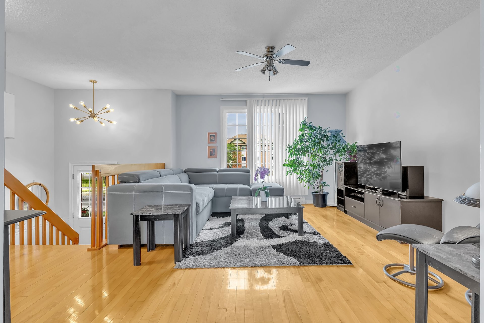 









231


Rue des Chasseurs

,
Gatineau (Aylmer),




QC
J9J2H8

