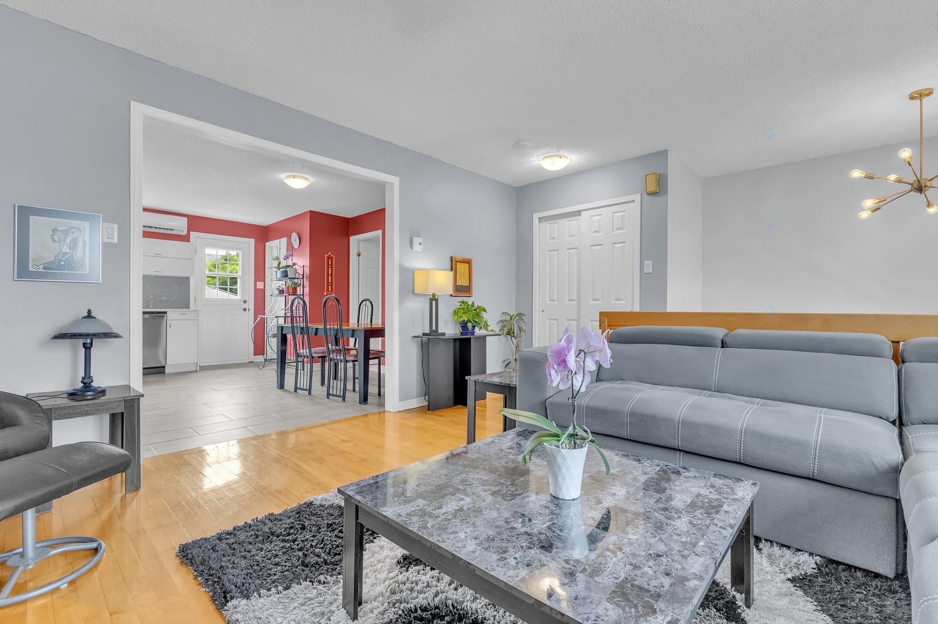 









231


Rue des Chasseurs

,
Gatineau (Aylmer),




QC
J9J2H8

