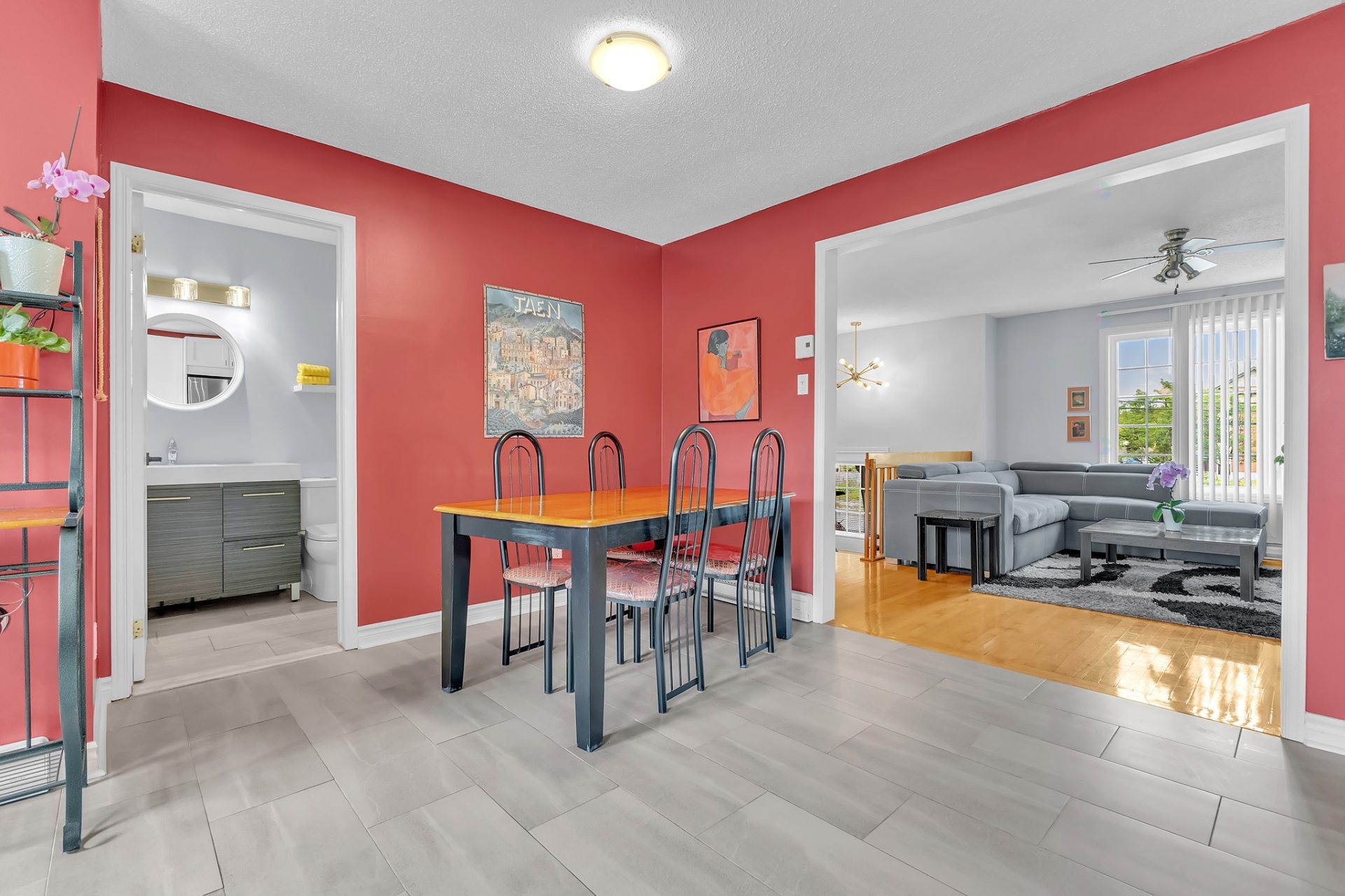 









231


Rue des Chasseurs

,
Gatineau (Aylmer),




QC
J9J2H8

