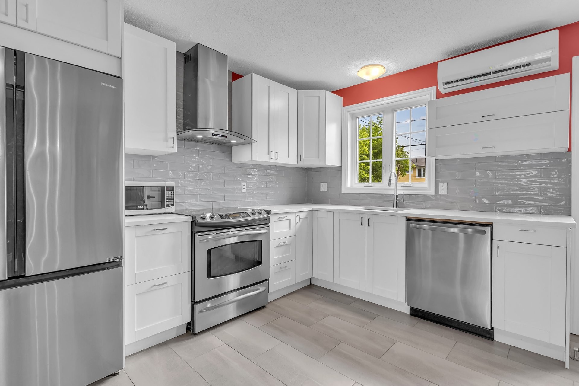 









231


Rue des Chasseurs

,
Gatineau (Aylmer),




QC
J9J2H8

