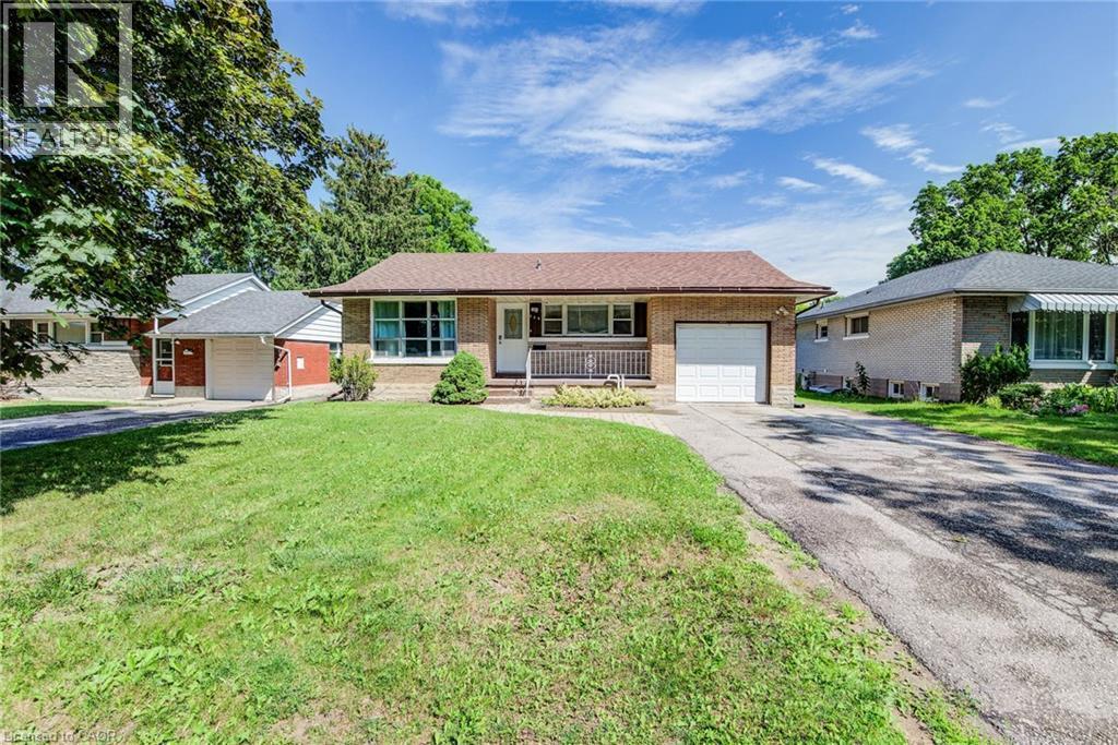 












139 ELGIN Crescent

,
Waterloo,




Ontario
N2J2S5


