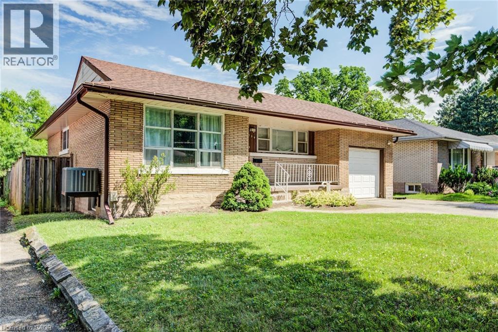 












139 ELGIN Crescent

,
Waterloo,




Ontario
N2J2S5

